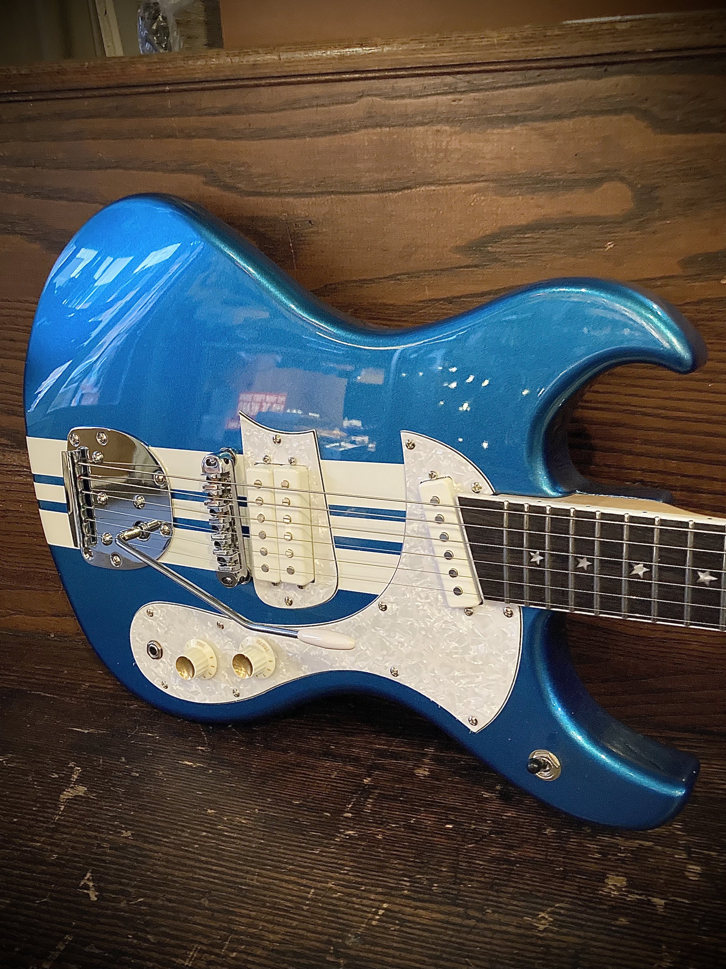 DiPinto Guitars — Custom Safari Line Guitars DiPinto Guitars — Custom Safari Line Guitars